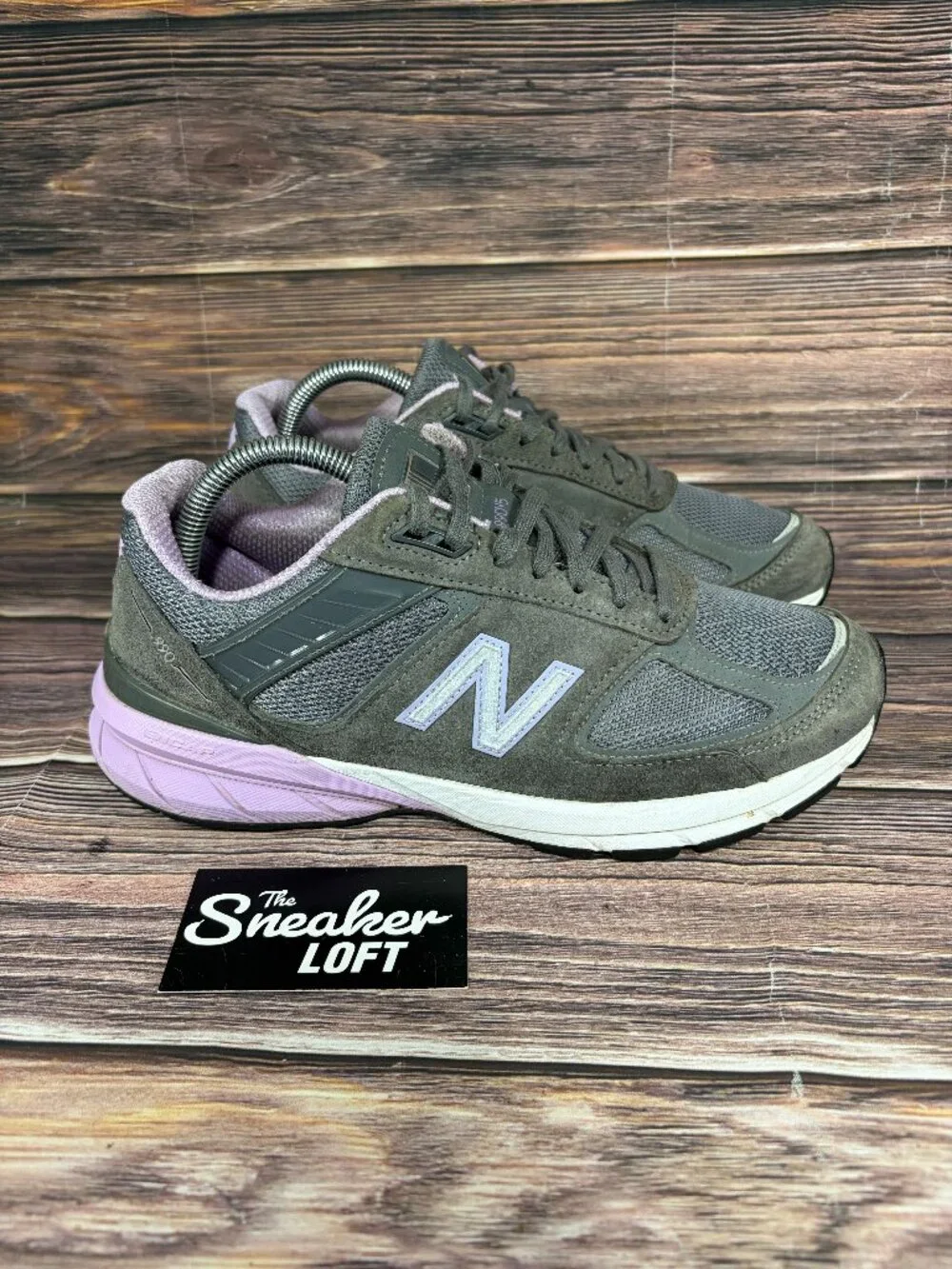 New Balance 990 v5 Made in USA Gray Suede Athletic Women's Shoes Size 9